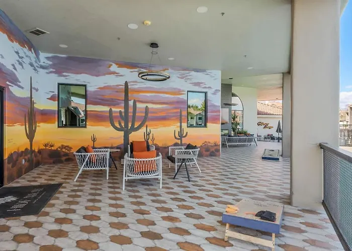 Sleek 2br-pool, Yoga Rm, Gym, Cabanas, Bbq,prkng Scottsdale